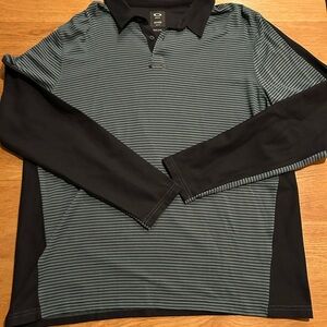 Oakley Men's Striped Black and Sage green Shirt